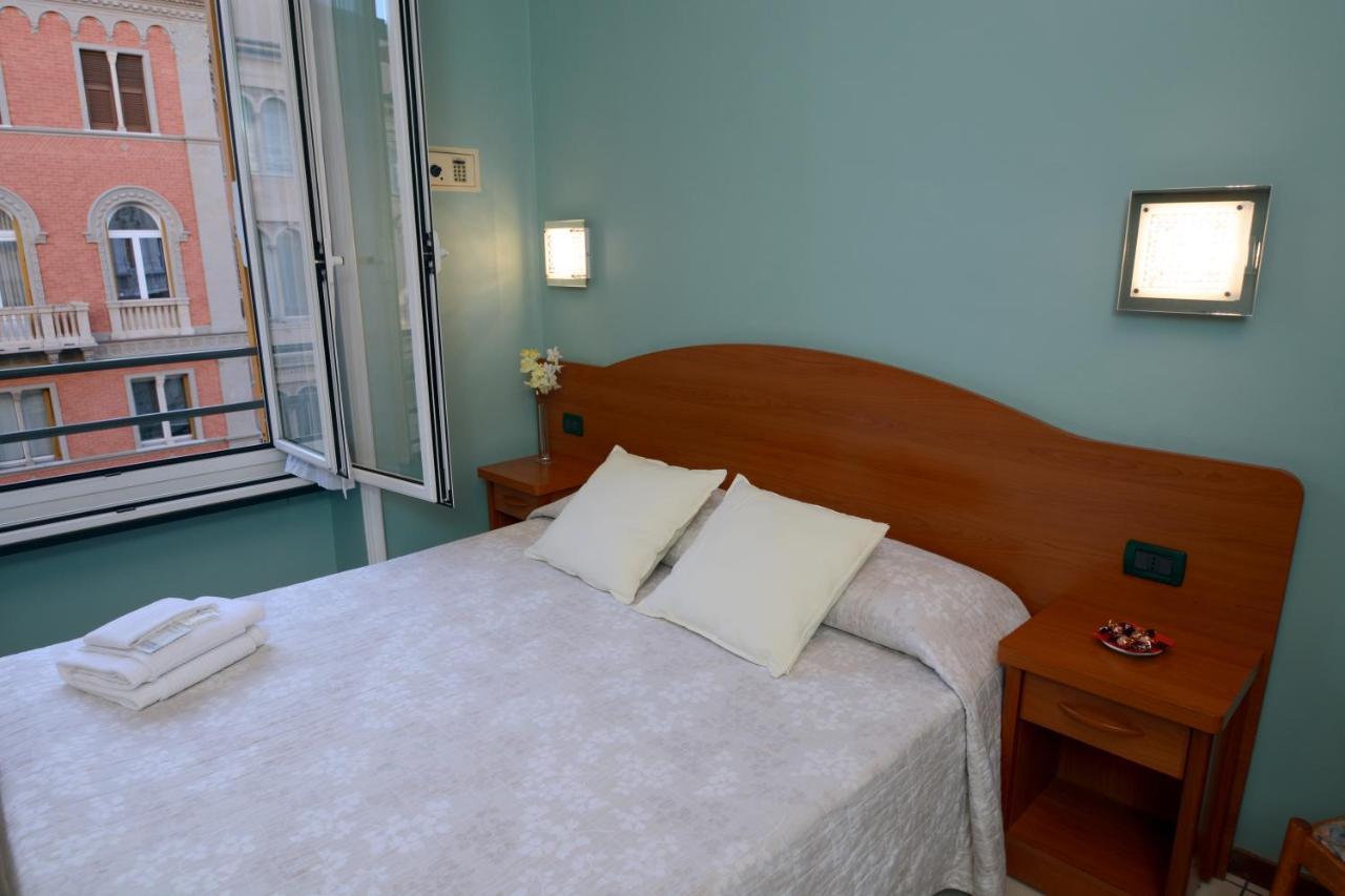Soana City Rooms Genoa Ngoại thất bức ảnh